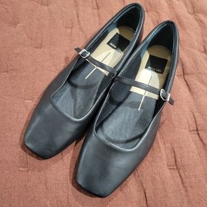 Dolce Vita Reyes Ballet Flats